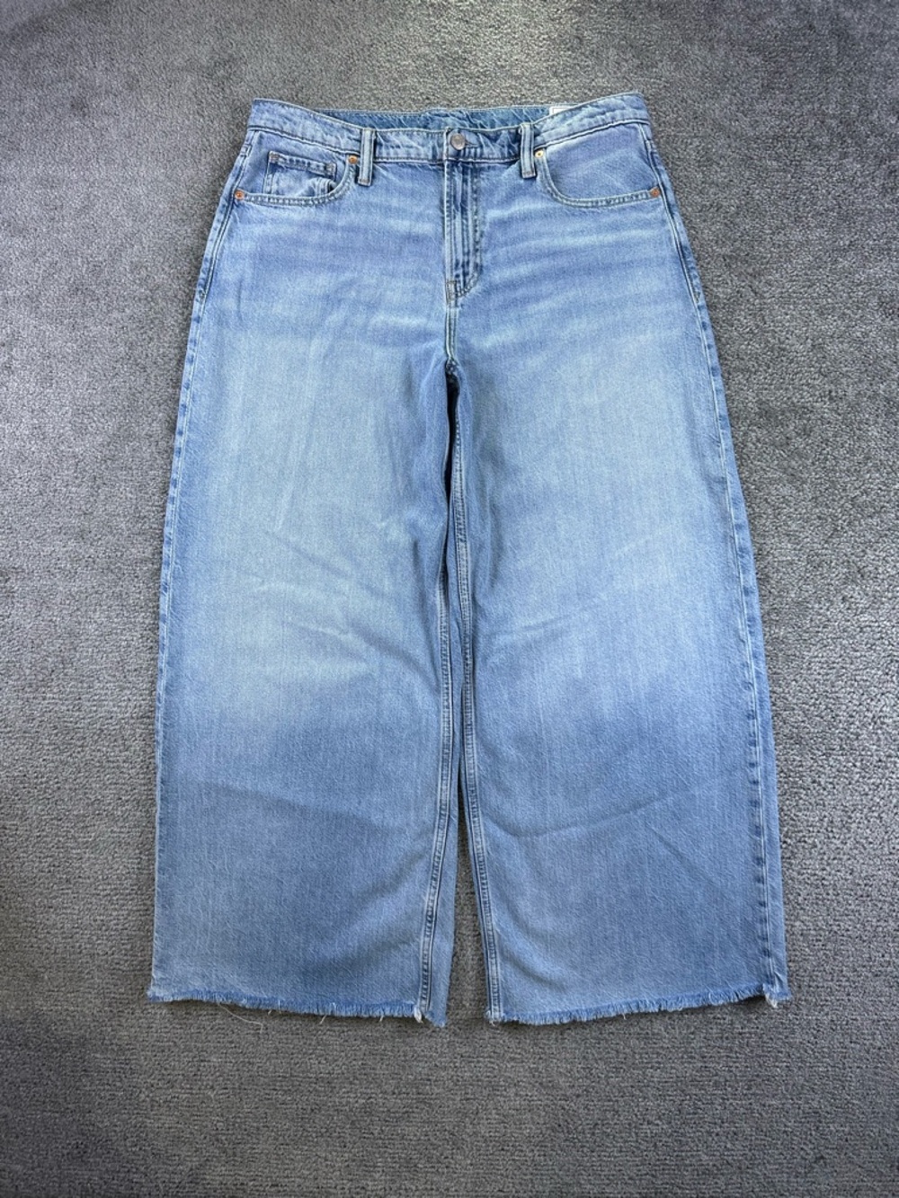 Gap Baggy Jeans 12 / 31R Ultra Soft Mid Rise Light Wash Denim Wide Leg 34x29